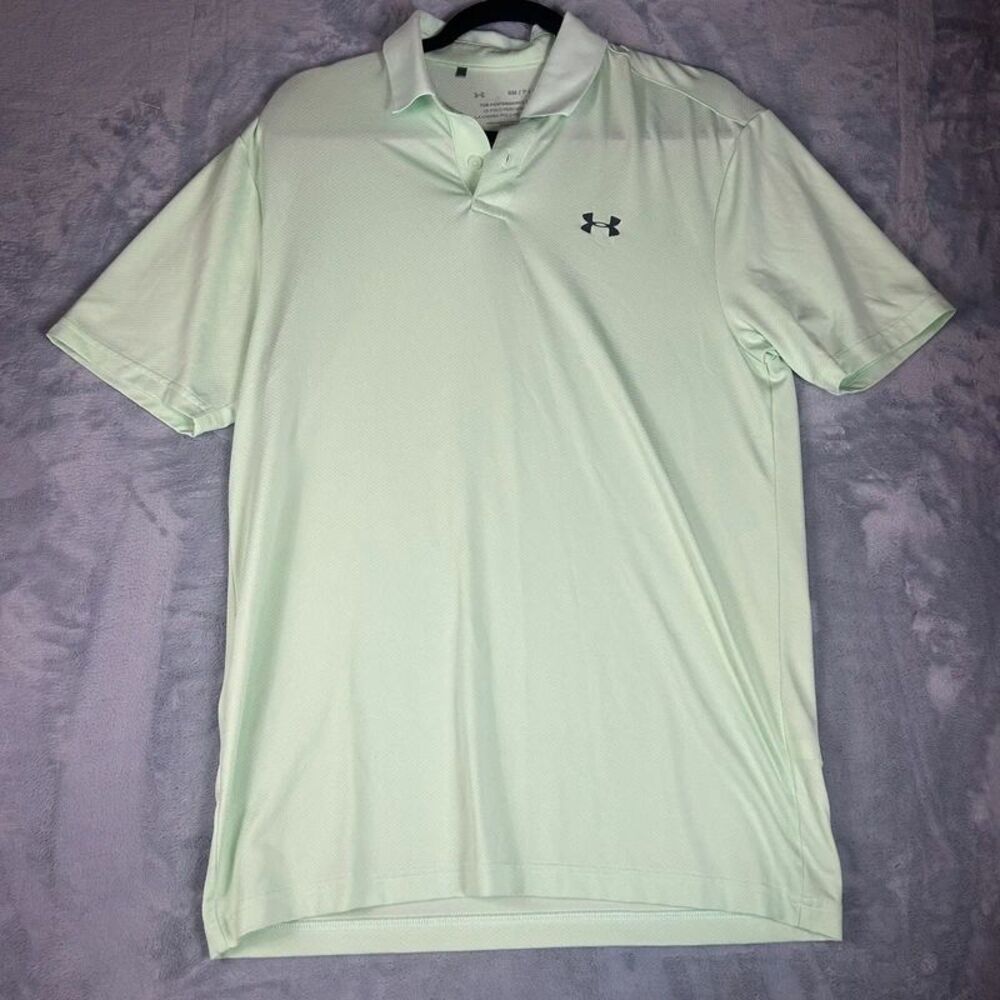Men's Under Armour shirt